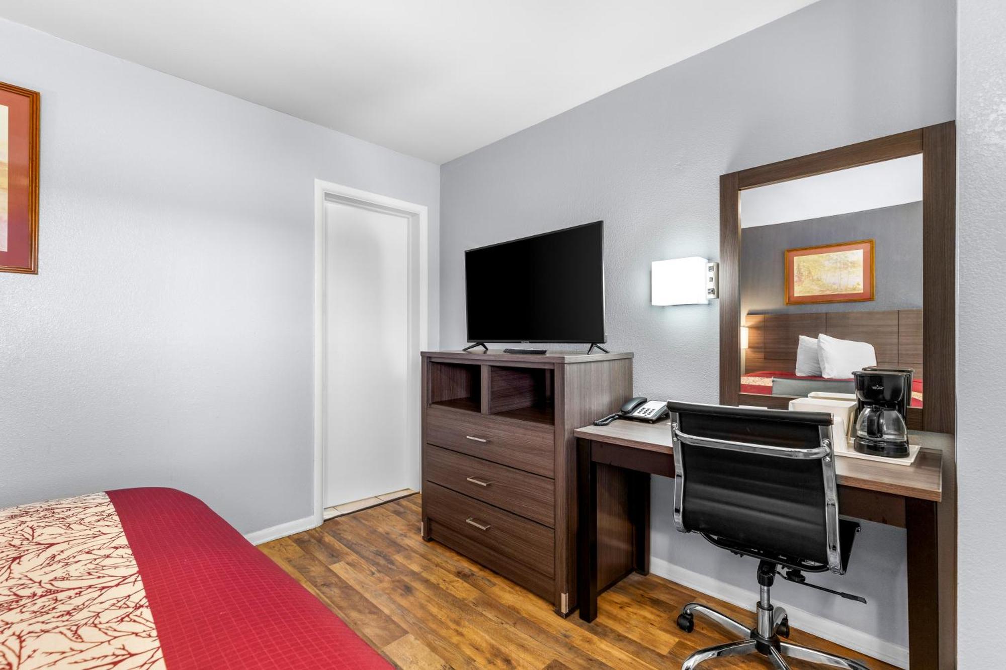 Inn Americas Best Value Belleville